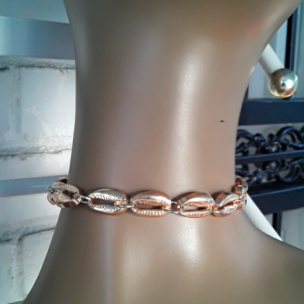 Gold Electroplate Cowrie Shell Choker Set